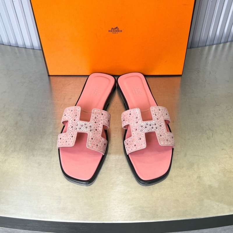 H**mes slippers
